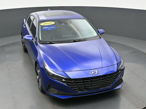 Certified 2022 Hyundai Elantra Limited image 39