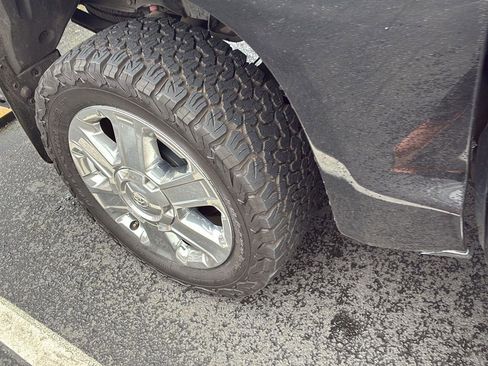 Used 2015 Toyota Tundra 1794 Edition image 28