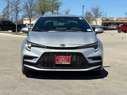 Certified 2026 Toyota Corolla SE image 2