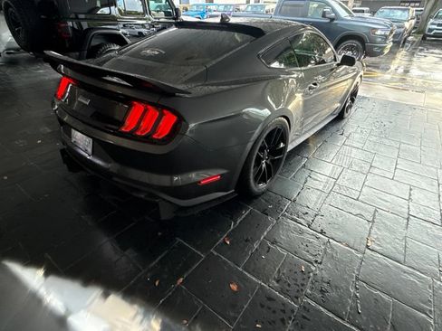 Used 2020 Ford Mustang GT RWD image 14