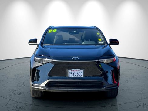 Used 2024 Toyota bZ4X XLE w/ Weather Package image 9