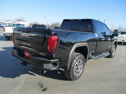 Used 2022 GMC Sierra 2500 AT4 w/ AT4 Preferred Package image 5