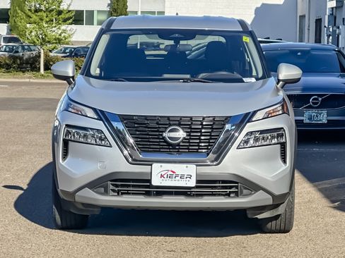 Used 2023 Nissan Rogue SV image 47