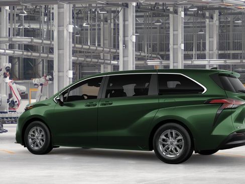 New 2026 Toyota Sienna LE AWD/4WD image 5