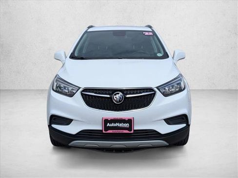 Used 2022 Buick Encore Preferred w/ Safety Package image 2