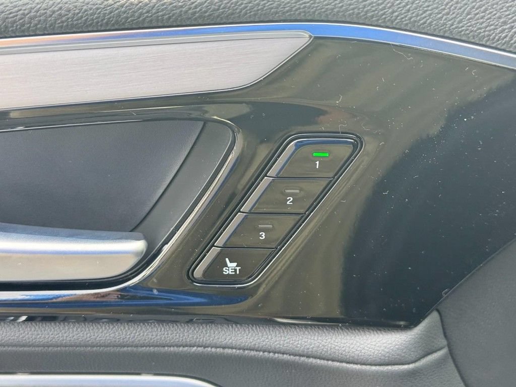 Certified 2026 Acura MDX SH-AWD image 21