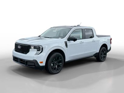 New 2025 Ford Maverick Lariat w/ Black Appearance Package