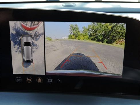 New 2026 Cadillac Vistiq Luxury image 28