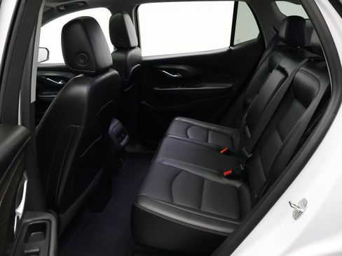 Used 2024 GMC Terrain SLT w/ Tech Package image 19