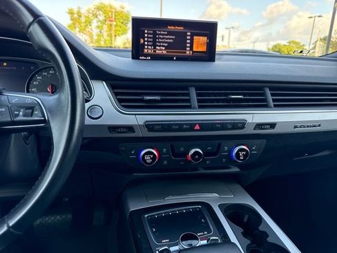 Used 2018 Audi Q7 2.0T Premium Plus image 17