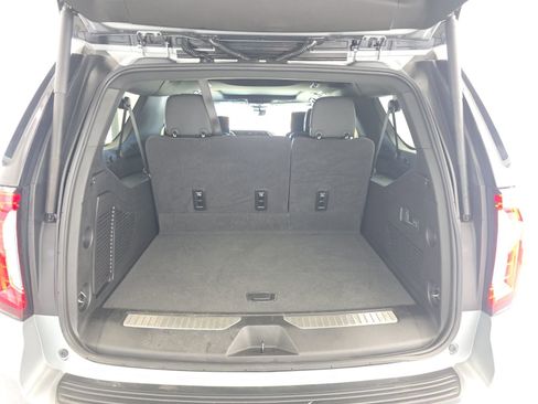 Used 2024 GMC Yukon XL Denali w/ Denali Reserve Package image 15
