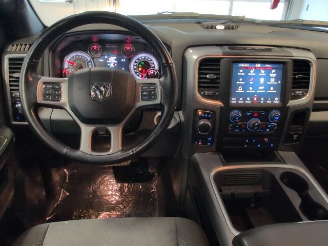 Used 2022 RAM 1500 Warlock AWD/4WD image 15