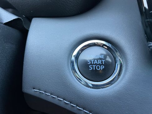 Used 2022 Toyota Highlander XSE image 21