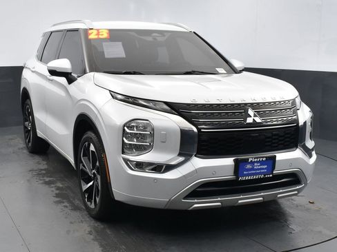 Used 2023 Mitsubishi Outlander SEL image 19