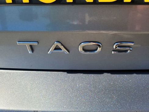 Used 2024 Volkswagen Taos SE FWD image 10