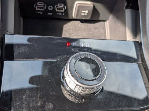 Used 2023 Jeep Grand Cherokee L Laredo image 21