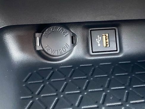 New 2025 Toyota RAV4 XLE image 28