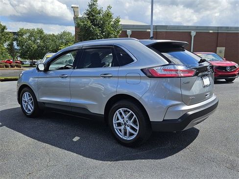 Used 2022 Ford Edge SEL w/ Convenience Package image 9