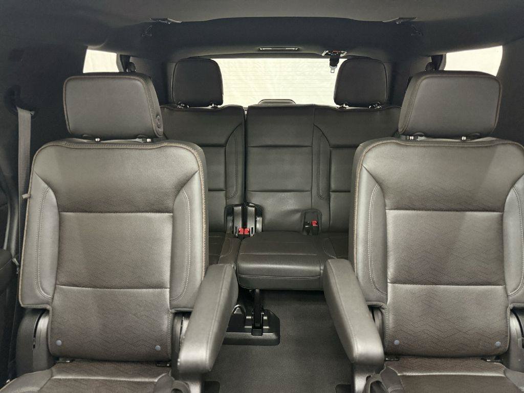 Used 2024 Chevrolet Tahoe High Country AWD/4WD image 28