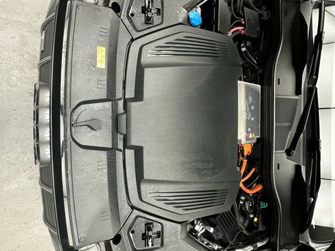 Used 2021 Audi e-tron Premium w/ Towing Package image 45