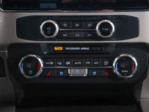 Used 2022 Ford F250 Lariat w/ Lariat Value Package image 21