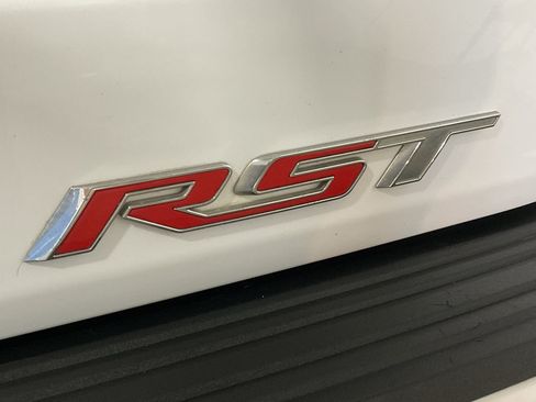 Used 2023 Chevrolet Suburban RST w/ Luxury Package AWD/4WD image 8