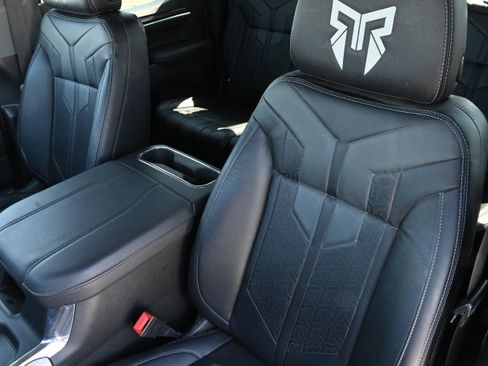 Used 2024 Chevrolet Silverado 1500 RST w/ All Star Edition Plus image 10