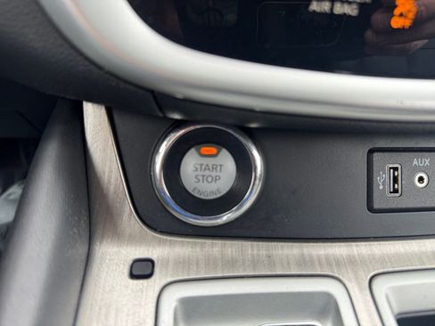 Used 2018 Nissan Murano SL w/ Midnight Edition Package AWD/4WD image 19