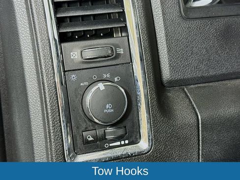Used 2017 RAM 1500 Laramie w/ Convenience Group AWD/4WD image 12