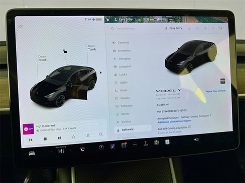 Used 2020 Tesla Model Y Long Range image 21