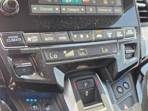 Used 2019 Honda Odyssey Elite image 24