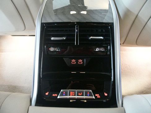 Used 2021 BMW 840i Gran Coupe w/ M Sport Package image 68