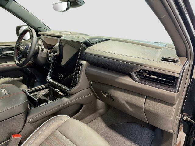 Certified 2026 GMC Yukon XL AT4 Ultimate AWD/4WD image 29