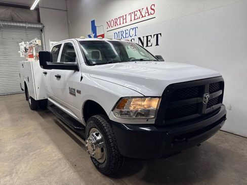 Used 2018 RAM 3500 Tradesman image 2