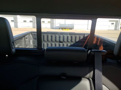 Used 2022 GMC Sierra 1500 SLT w/ SLT Premium Plus Package image 14