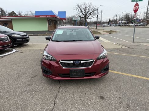 Used 2018 Subaru Impreza 2.0i image 4