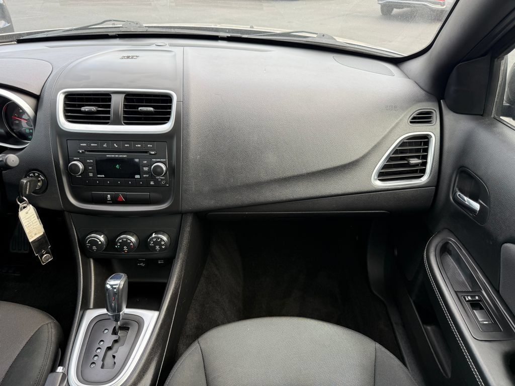 Used 2012 Dodge Avenger SXT FWD image 22