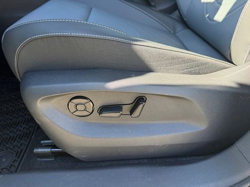 New 2026 Volkswagen Tiguan SE R-Line image 30