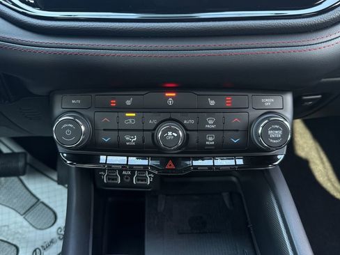 Used 2024 Dodge Durango R/T w/ Blacktop Package image 18