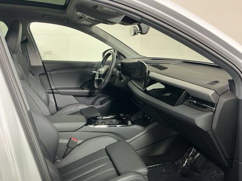 Used 2025 Audi Q6 e-tron Premium Plus w/ Premium Plus AWD/4WD image 20