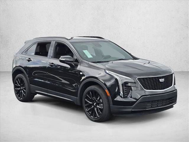 Used 2023 Cadillac XT4 Sport w/ LPO, Onyx Lite Package FWD image 3