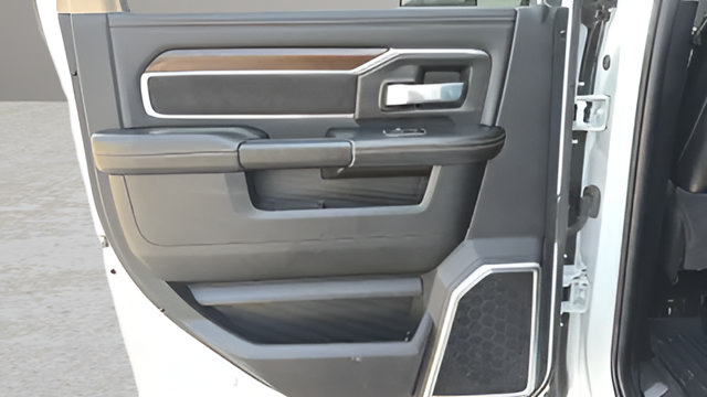 Used 2022 RAM 2500 Laramie AWD/4WD image 30