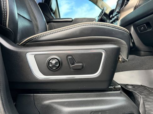 Used 2019 RAM 1500 Laramie w/ Trailer Tow Group AWD/4WD image 22