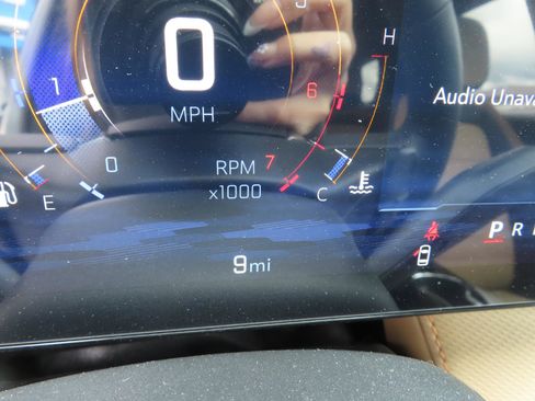 New 2025 Chevrolet Equinox ACTIV w/ Safety and Technology Package image 19