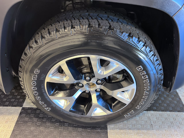 Used 2014 Jeep Cherokee Trailhawk w/ Leather Interior Group AWD/4WD image 9
