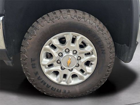 Used 2024 Chevrolet Silverado 2500 LTZ w/ LTZ Convenience Package AWD/4WD image 32