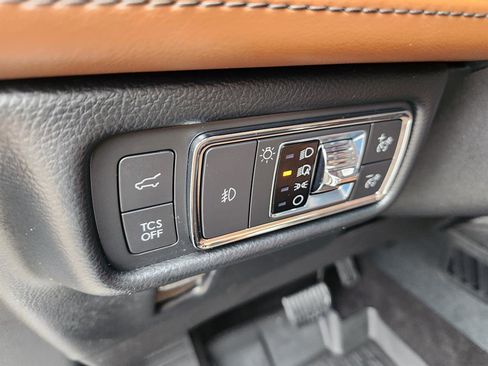 Certified 2021 Lincoln Nautilus Reserve w/ Equipment Group 202A image 32