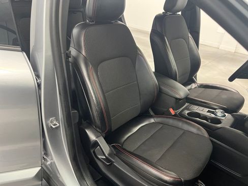 Used 2024 Ford Escape ST-Line image 23