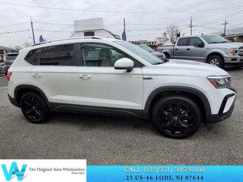 Used 2022 Volkswagen Taos SE image 10
