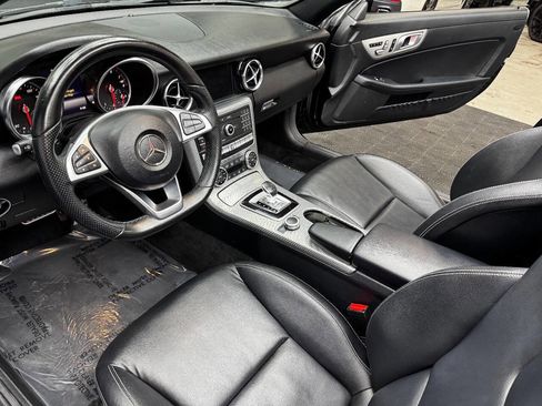 Used 2019 Mercedes-Benz SLC 300 w/ Premium Package image 42